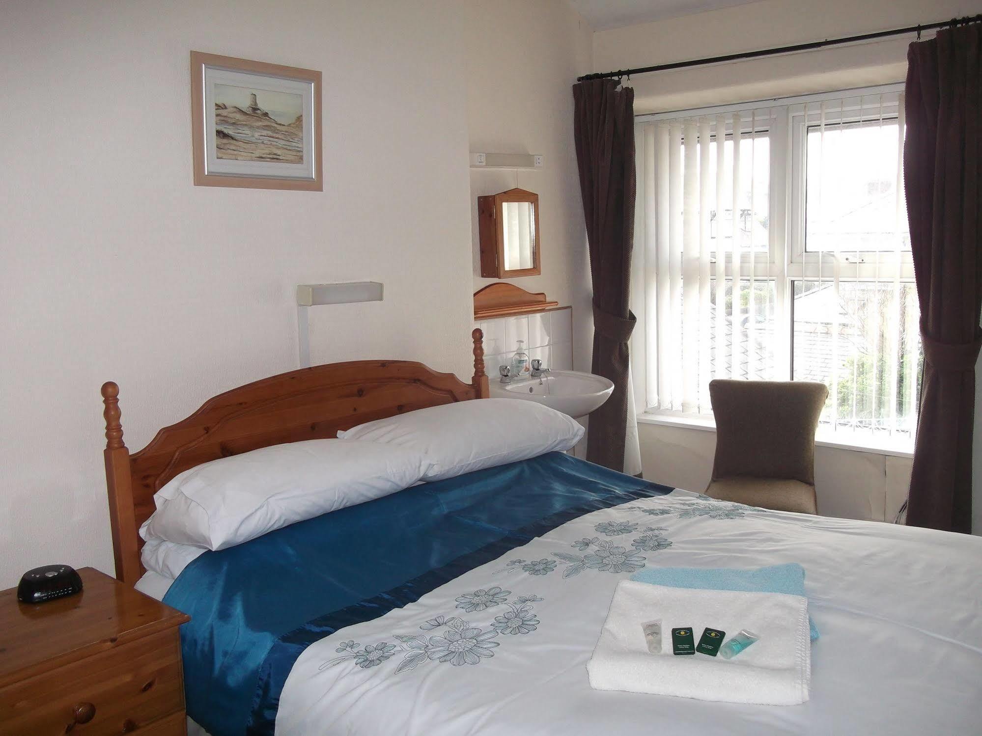 Wavecrest Hotel Holyhead Kültér fotó